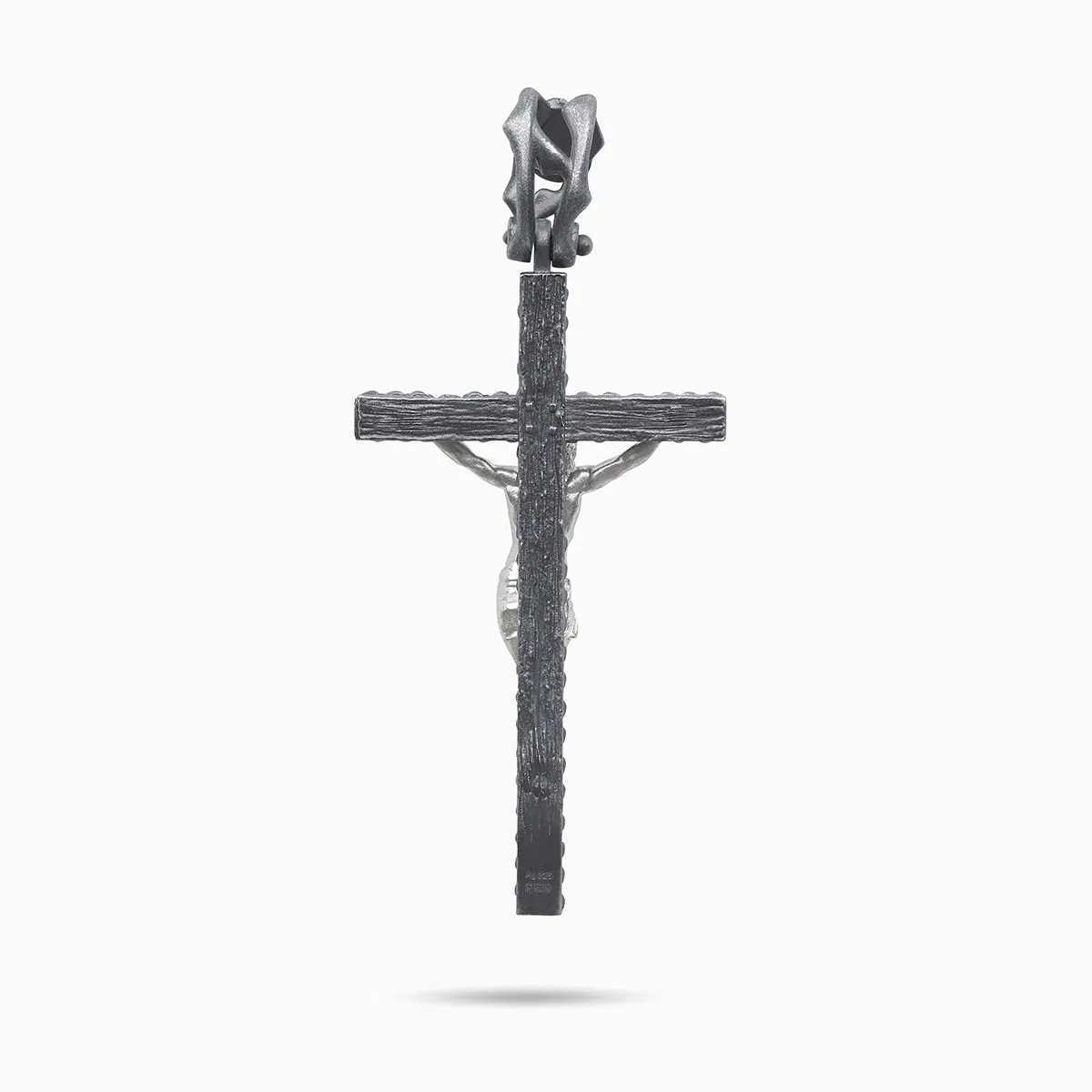DIAMONDS'N'ROSES Silver Crucifix Amulet