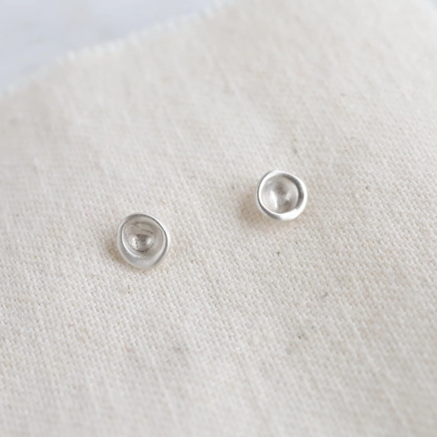 Sterling Silver Mussel Shell Stud Earring